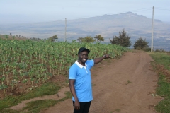 Viewing-Mt.-Longonot-from-a-Distance-2